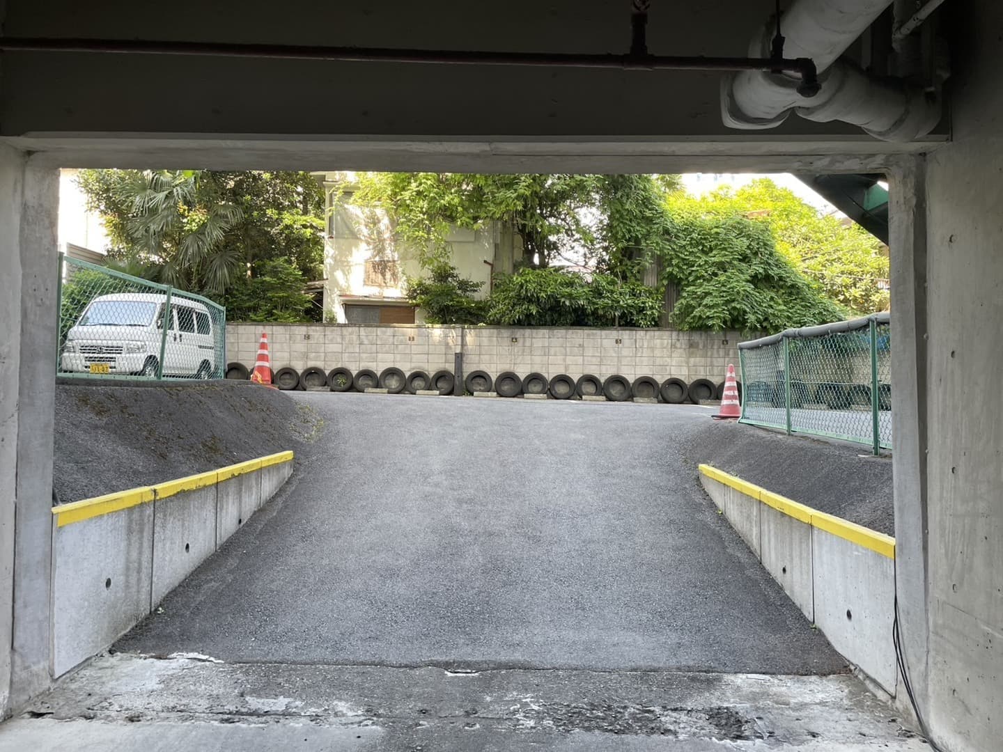 丸治の駐車場